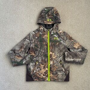 Under Armour Scent Control Cold Gear Realtree Xtra camouflage hunting jacket, YL